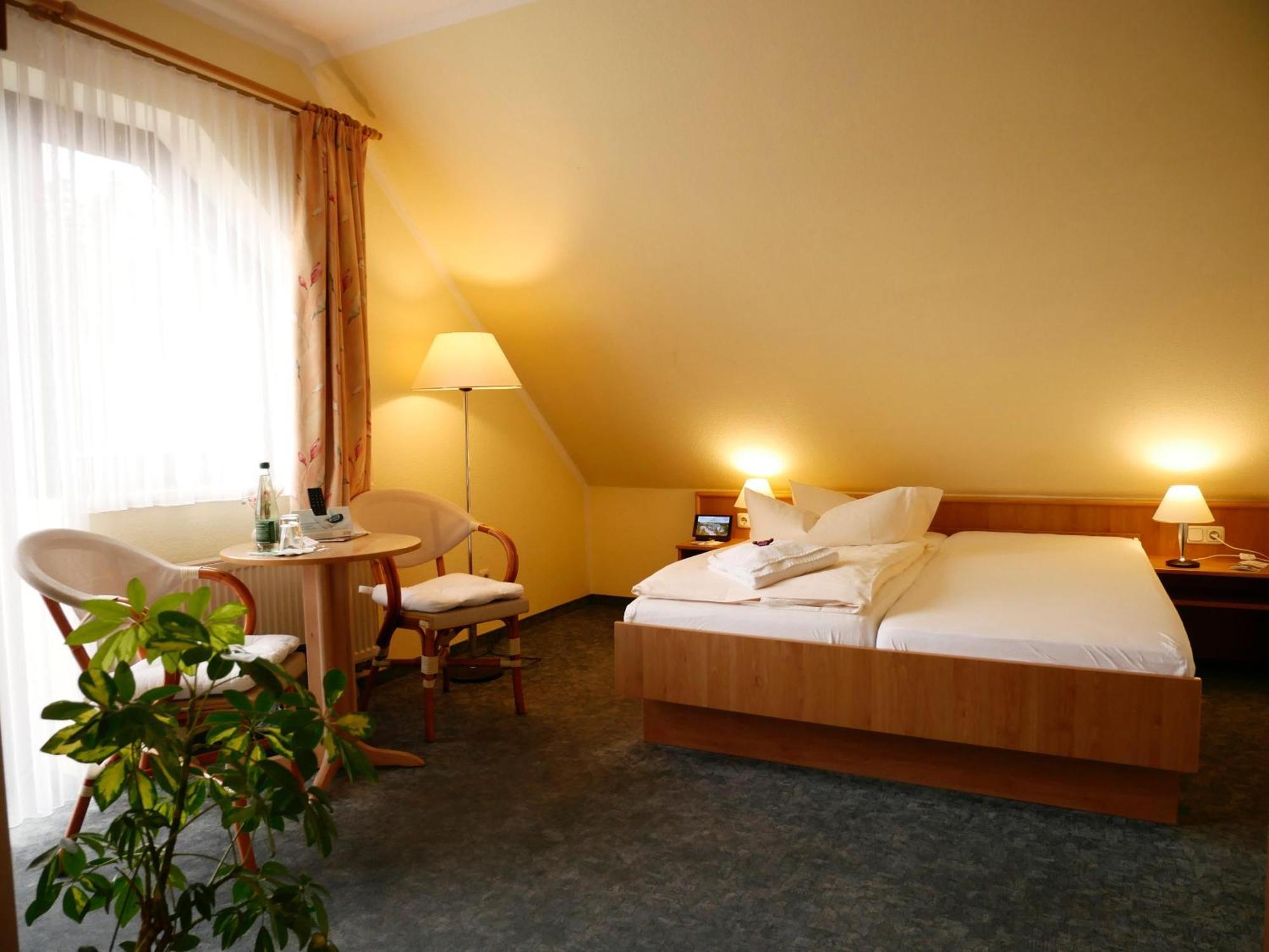 Hotel Waldesruh Lengefeld  エクステリア 写真