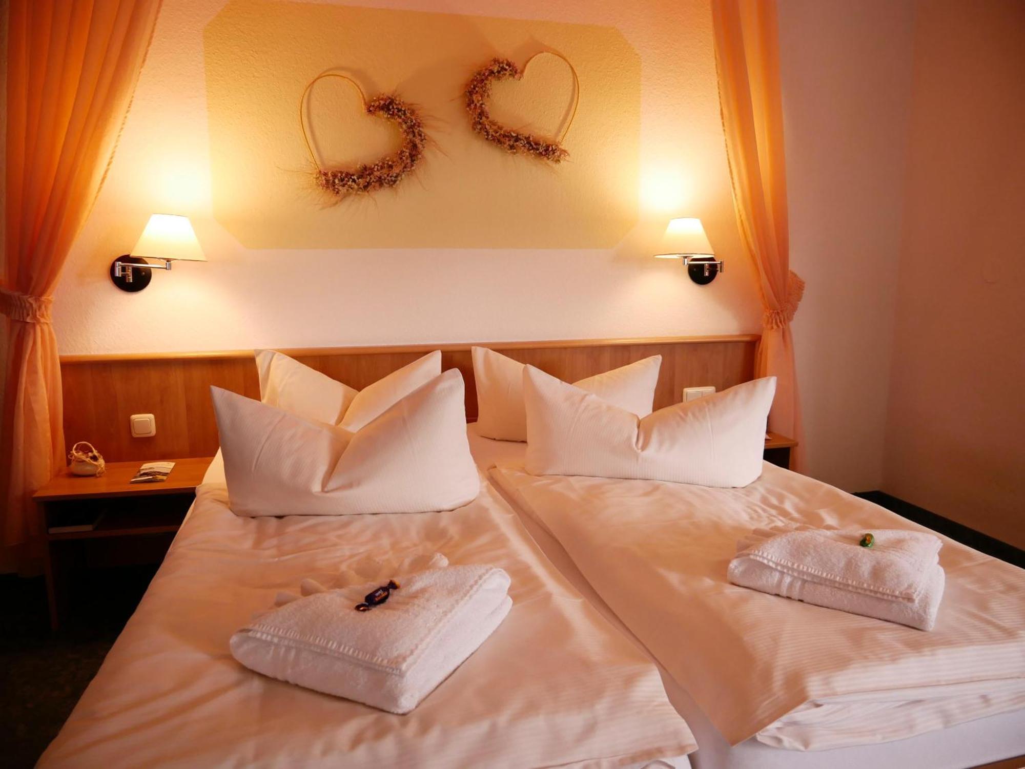 Hotel Waldesruh Lengefeld  エクステリア 写真