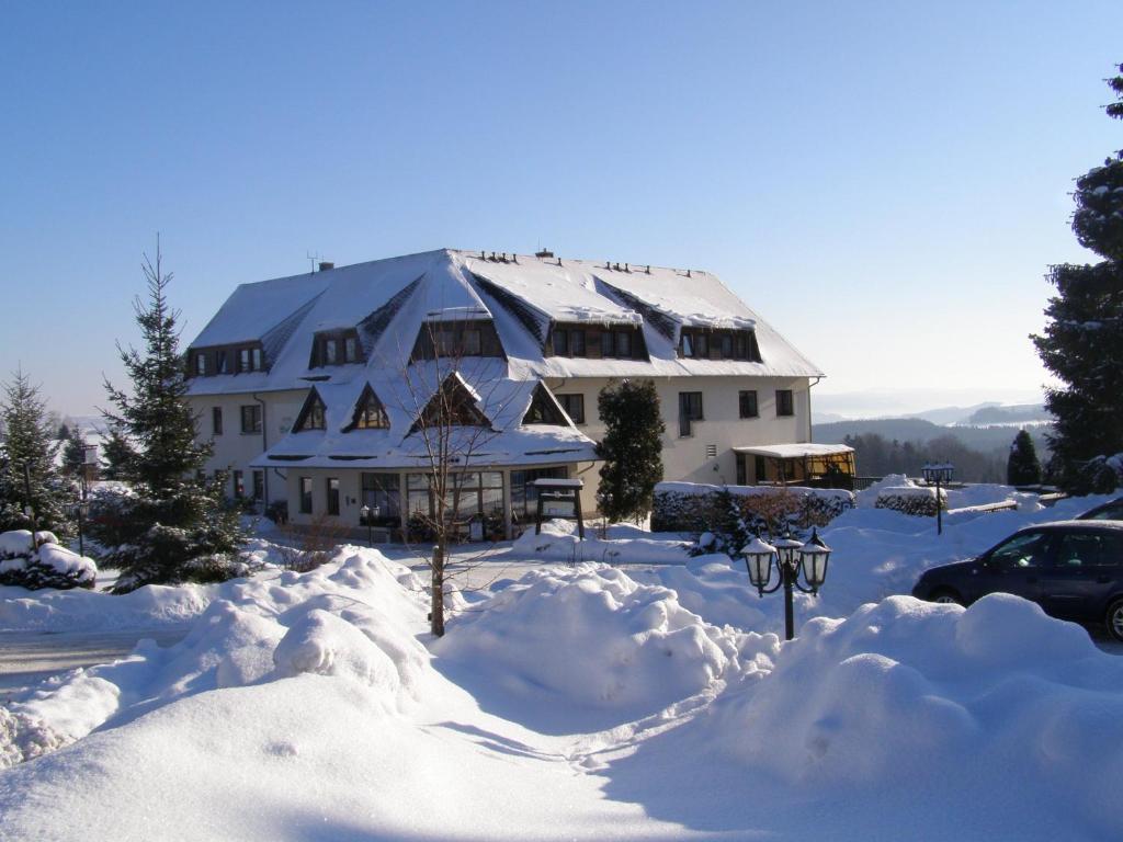 Hotel Waldesruh Lengefeld  エクステリア 写真